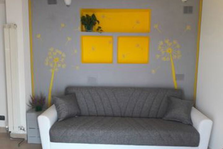 Room 6 of 6