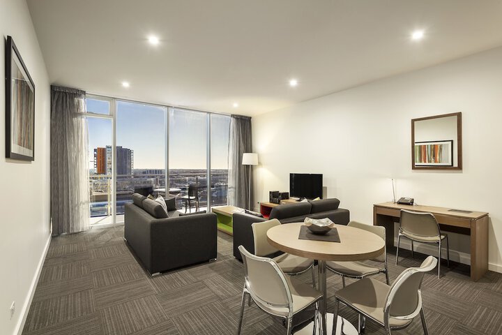 Room 25 of 41