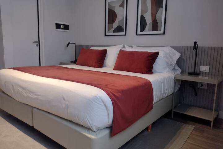 Room 42 of 99