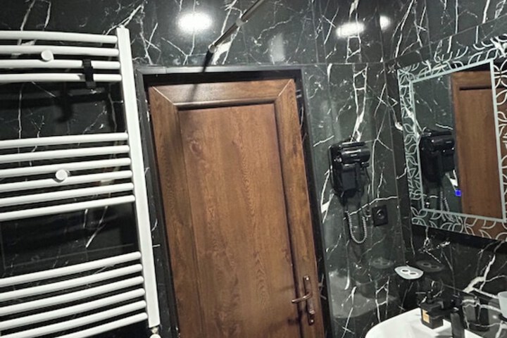 Room 50 of 72