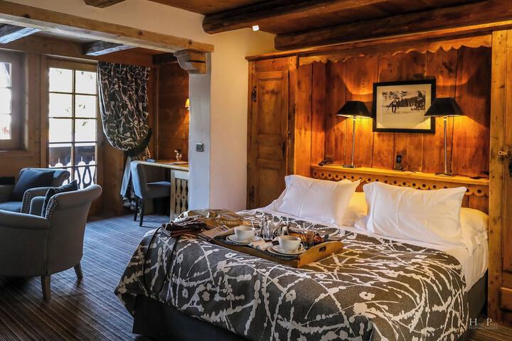 Room 43 of 90
