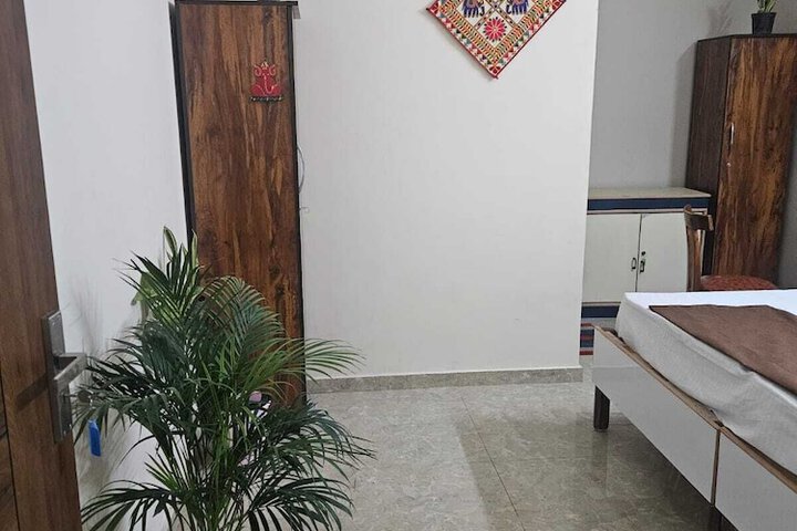 Room 13 of 15