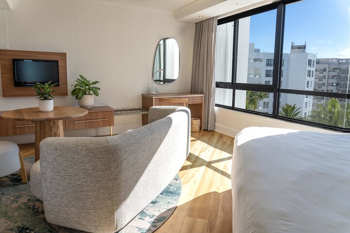 Room 41 of 204