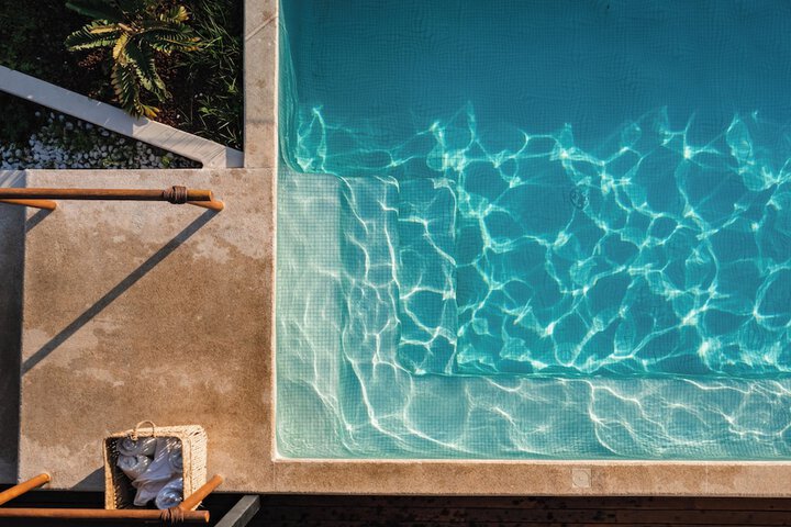 Pool 54 of 92