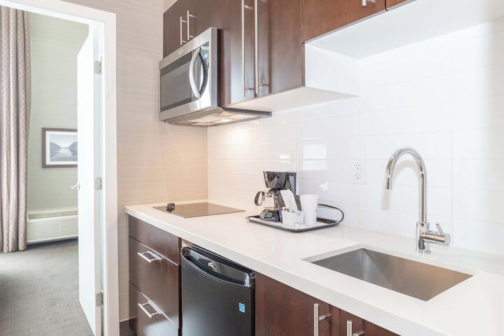 Private kitchenette