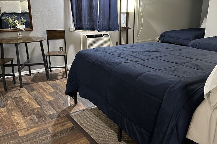 Room 15 of 50