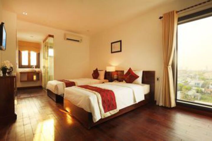 Room 53 of 91