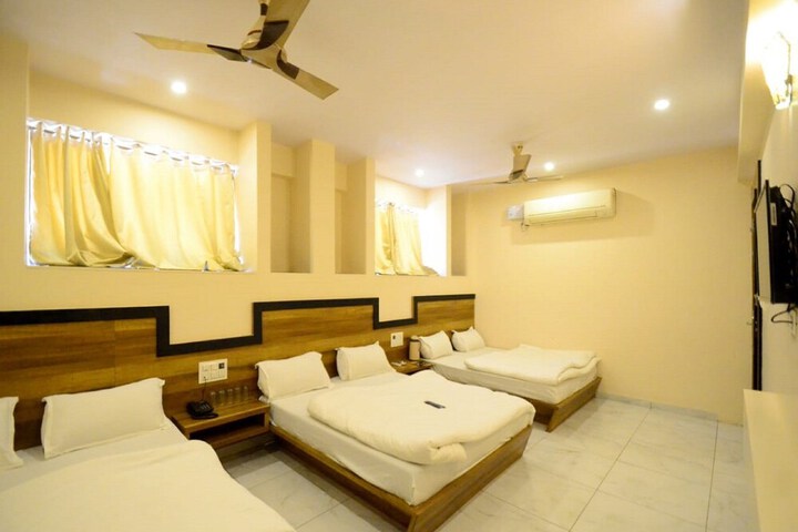 Room 4 of 39