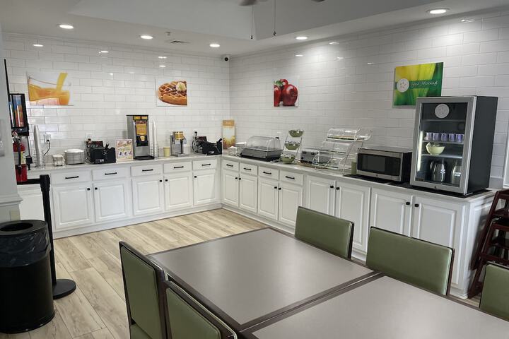 Breakfast area