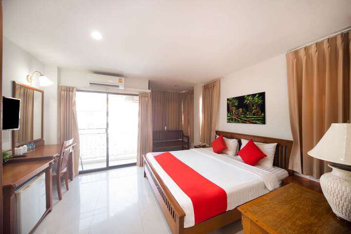 Room 16 of 30