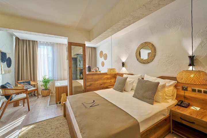 Room 21 of 27