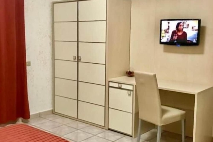 Room 14 of 46