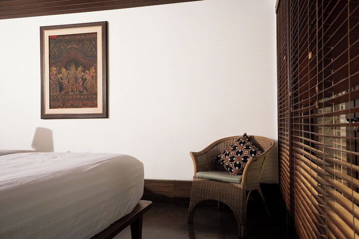 Room 7 of 35