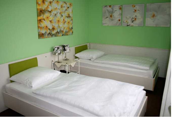Room 5 of 34