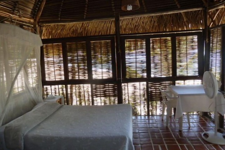 Room 3 of 34