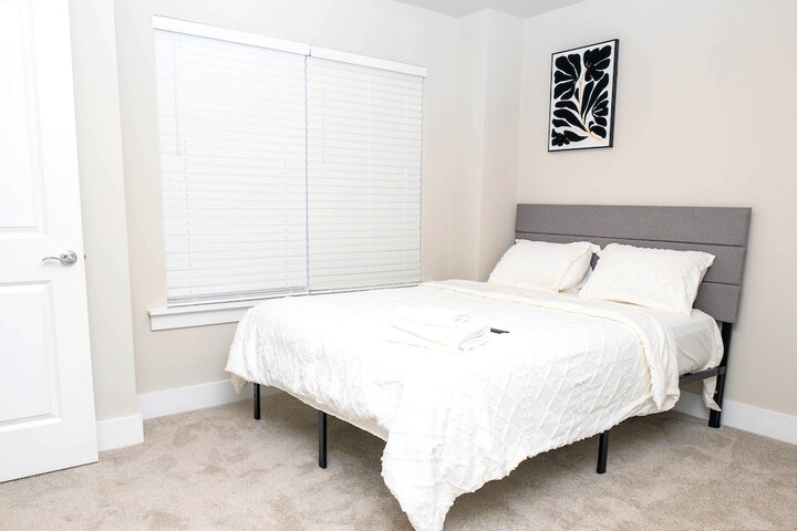 Room 6 of 29