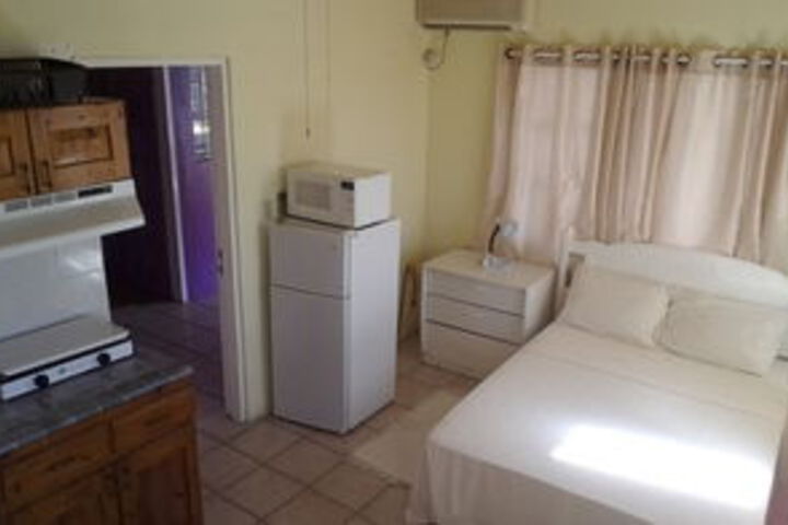 Room 10 of 34