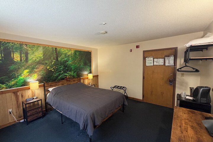 Room 27 of 48
