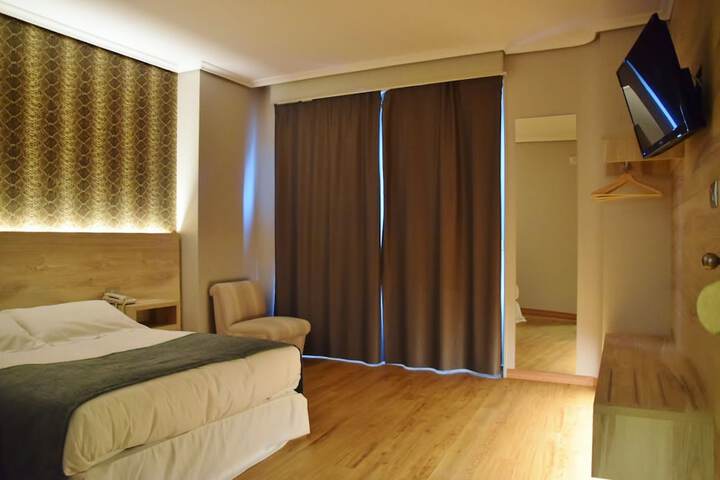 Room 7 of 31