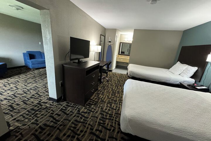 Room 11 of 23