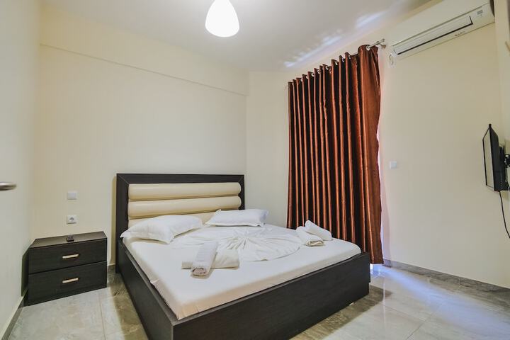 Room 57 of 84