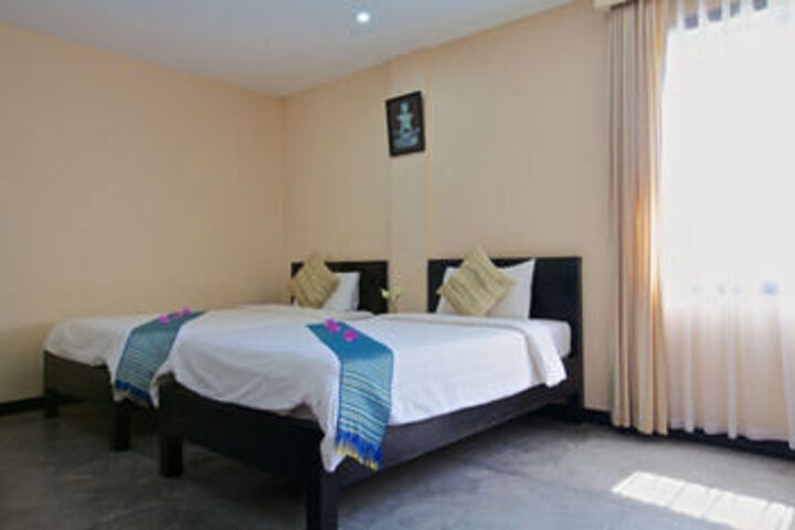 Room 34 of 81