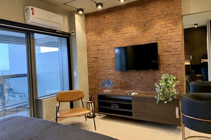 Room 5 of 34