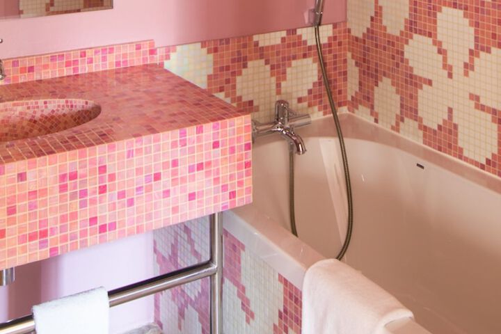Clean Restrooms