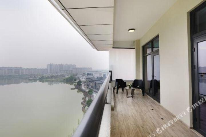 Exterior of Hampton by Hilton Foshan Xiqiao Mountain
