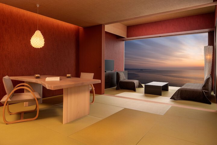 Room 8 of 60