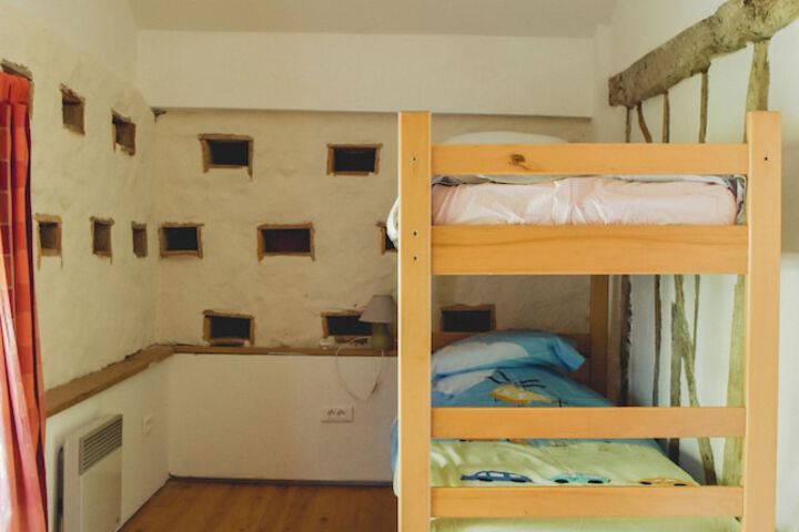 Room 11 of 320