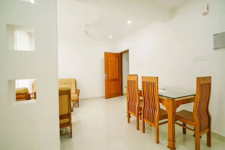 Room 3 of 12