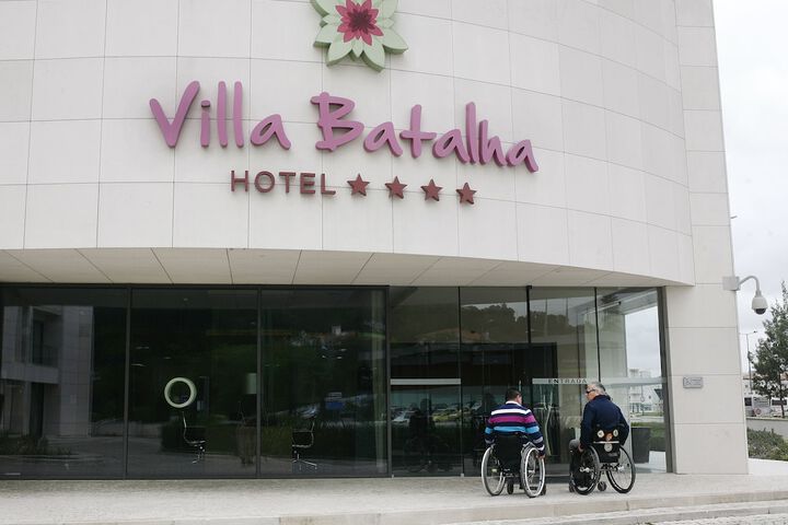 Hotel 74 of 84