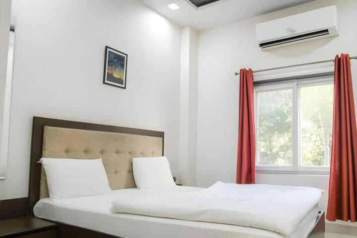 PLAY CASTLE INOX VAISHALI NAGAR couple friendly