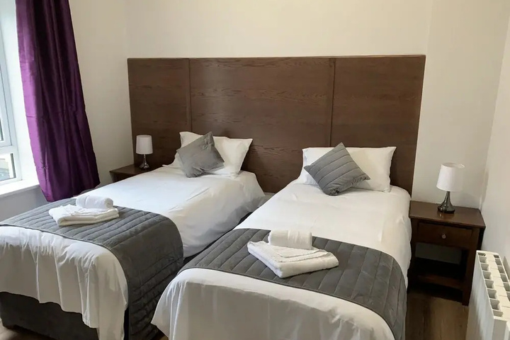Room 3 of 13