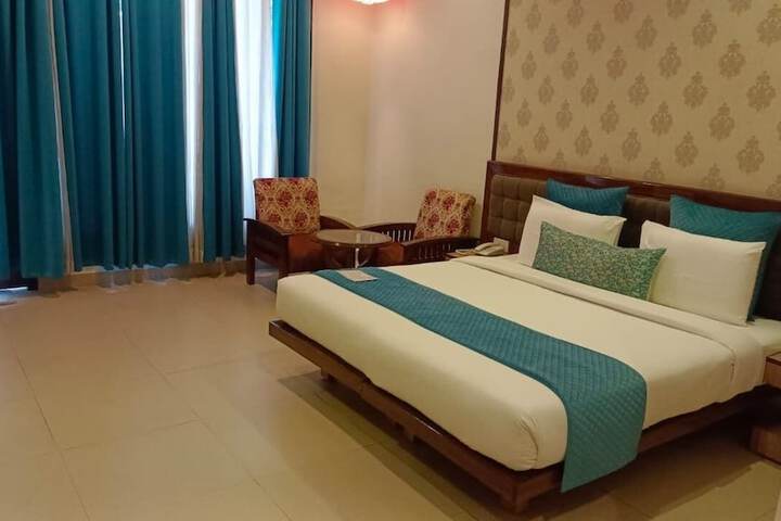 Room 17 of 65