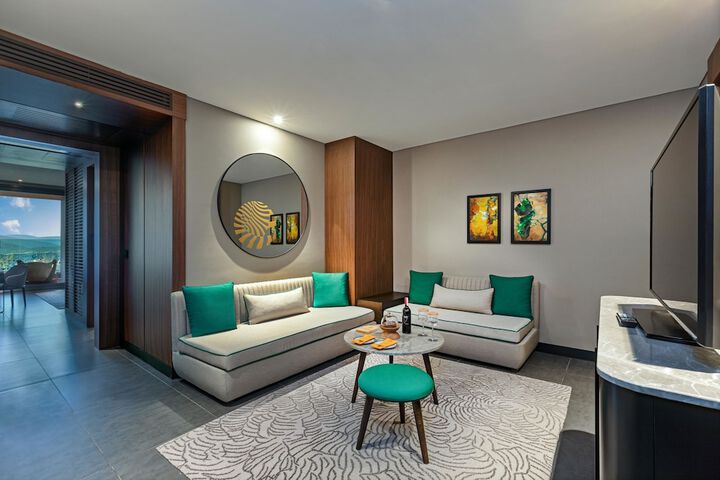 Room 142 of 429