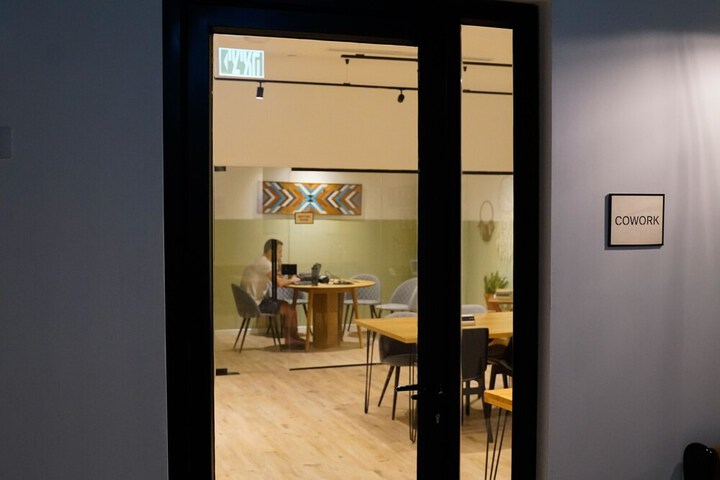 Business Center 60 of 69
