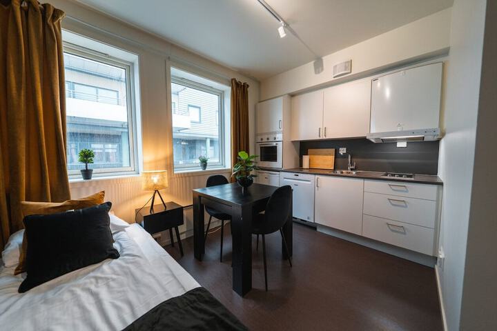 Room 20 of 37