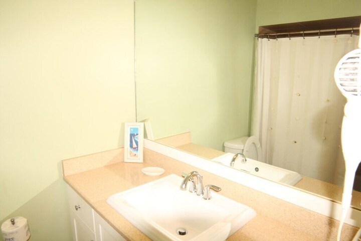 Room 18 of 23