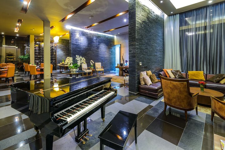 Guest Lobby