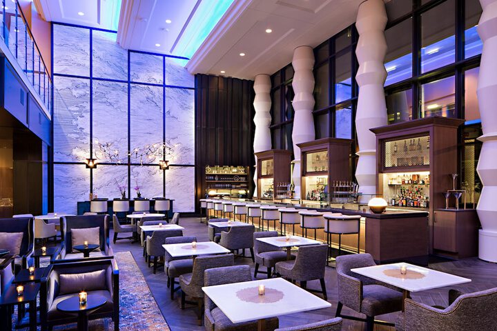 Lobby lounge