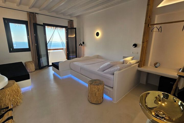 Room 49 of 113