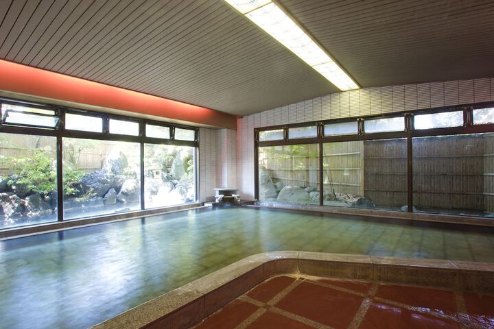 Room 11 of 26