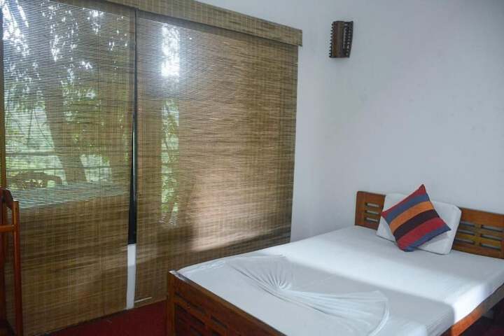 Room 4 of 47