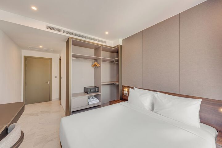 Room 15 of 79