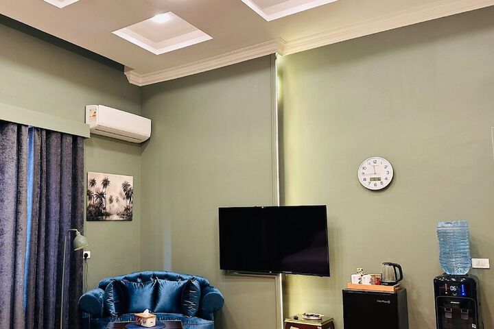 Room 21 of 68