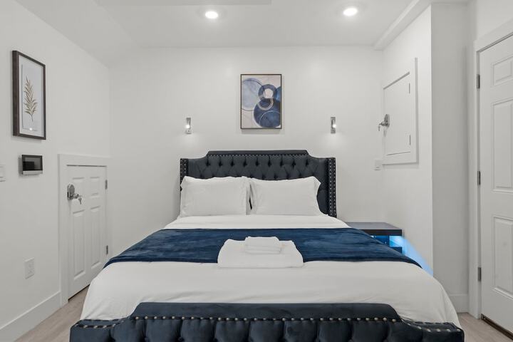 Room 15 of 82