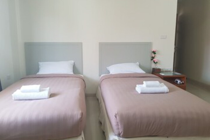 Room 16 of 27
