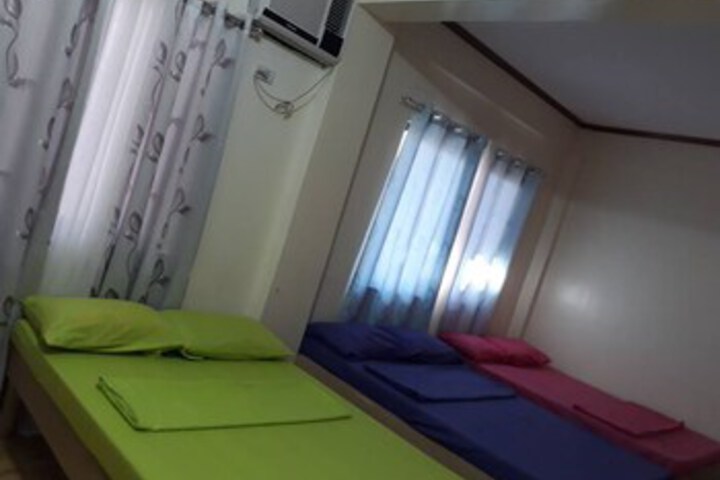 Room 14 of 21